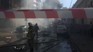 Движение в центре Ростова ограничено из-за пожара в бизнес-отеле
