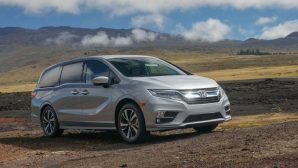 Honda Odyssey 2018 проходит краш-тест IIHS