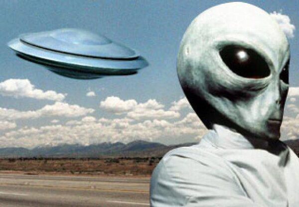 Светящиеся НЛО «окружили» Химки – жители Подмосковья оказались в «заложниках» у инопланетян