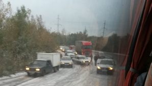 Из-за снегопада в Челябинской области произошло 110 аварий