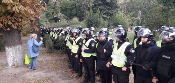 Нацкорпус: Протестующие готовы штурмовать Раду