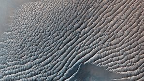 Ученые раскрыли секрет формирования оврагов на Марсе