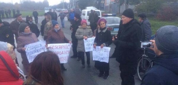 В «Движении освобождения» объявили о начале блокирования Roshen в Виннице и Яготине