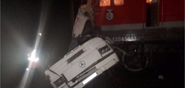 Во Владимирской области РФ поезд столкнулся с автобусом, не менее 17 погибших