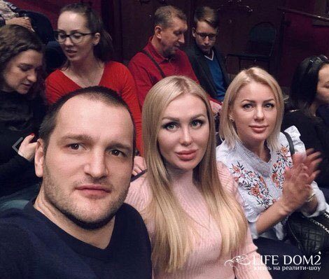 Алексей Самсонов в восторге от посещения театра