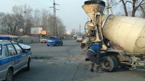 ДТП в Благовещенске: на перекрестке столкнулись седан и бетономешалка