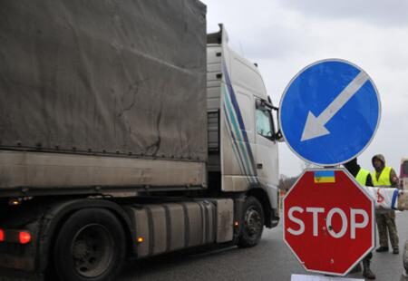 МЧС предупреждает об опасности движения по Военно-Грузинской дороге не только для большегрузов