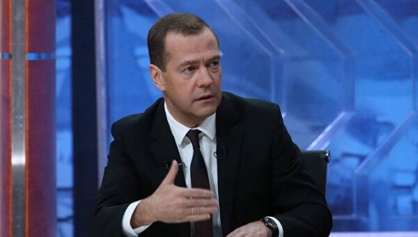 Медведев дал комментарии по делу «Седьмой студии» Серебренникова