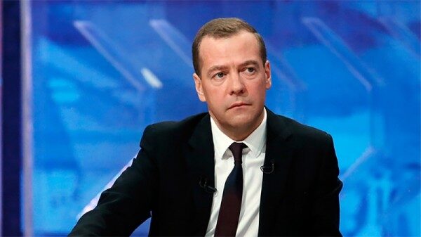 Медведев заявил, что не станет баллотироваться в президенты