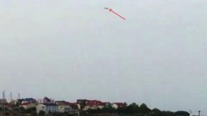 Над казачьей бухтой в Севастополе промчался гигантский НЛО