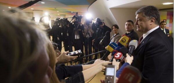 Порошенко: Единственный способ защитить крымских татар – освободить Крым от оккупации