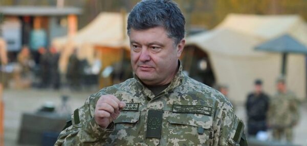Порошенко: Ракетные войска и артиллерия должны быть готовы вернуться на Донбасс