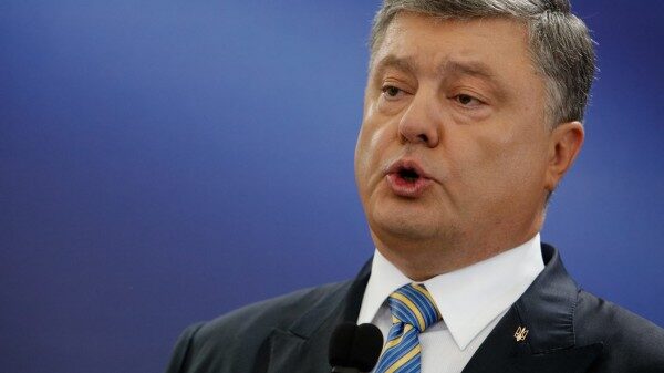 Порошенко: Украина создала «сверхмощный» БТР по стандартам НАТО