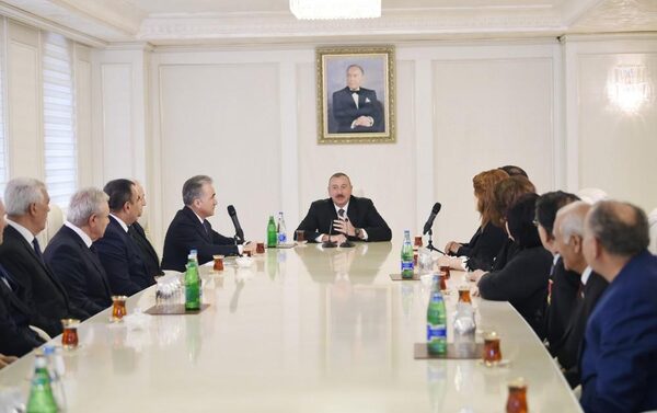 Президент Ильхам Алиев ознакомился со строительством отеля Majestic Palace в Гяндже ВИДЕО