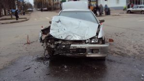 При столкновении «Мицубиши» и «Мазда» в Тамбове пострадал водитель