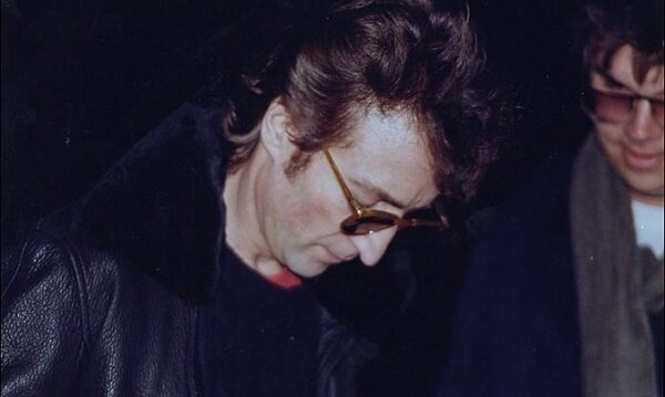В Германии задержали подозреваемого в похищении личных вещей Джона Леннона