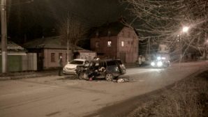 Водитель «ВАЗа» пострадал в лобовом ДТП с иномаркой в Иванове