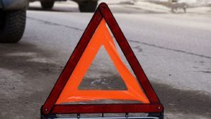 Два человека пострадали в ДТП фуры и автобуса в Крыму