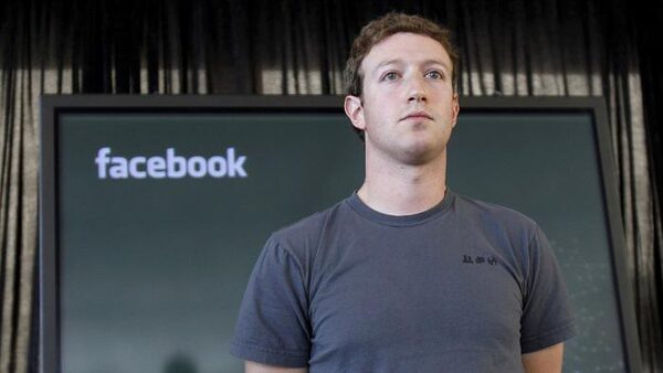 Названа дата исчезновения Фейсбук: виновата Россия
