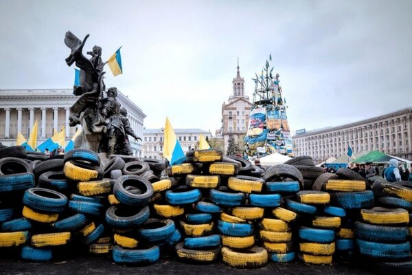 "Партии Майдана" легко пробивают одно дно за другим