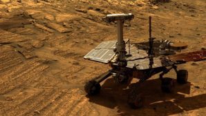 После марсианской «зимовки» марсоход Opportunity передал первые фотографии