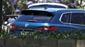 Появились «живые» снимки Volkswagen Touareg 2018 без камуфляжа