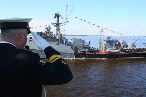 Российский ВМФ превращается во «флот береговой обороны»