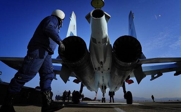 "Сумасшедший" трюк Су-35 в Сирии потряс американцев