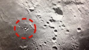 Учёные: на Луне обнаружен огромный треугольный НЛО
