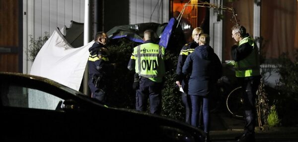 В Нидерландах произошли два нападения с ножом, двое погибших