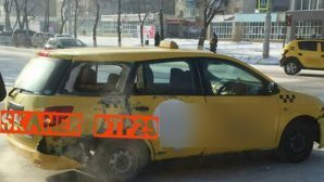 Пассажирский автобус протаранил такси в Благовещенске