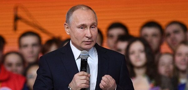Путин: Ситуация вокруг Крыма скоро стабилизируется