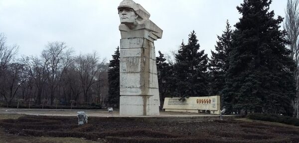 В Запорожье сдадут на вторсырье два «декоммунизированных» памятника