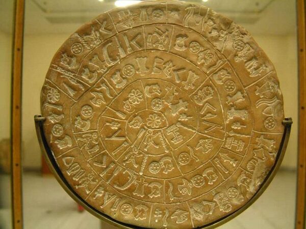 Фестский диск - древний артефакт, тайна которого до сих пор не разгадана