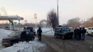 Массовое ДТП в Ульяновске: на проспекте Гая столкнулись четыре авто?