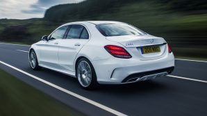 Названа дата премьеры обновленного седана Mercedes-Benz C-Class