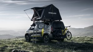 Peugeot представила внедорожник Rifter 4x4 с палаткой на крыше