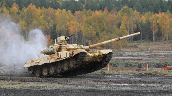 Россия доставила в Ирак первую партию танков Т-90С