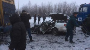 В ужасающем ДТП на трассе под Кемерово двое погибли, трое пострадали