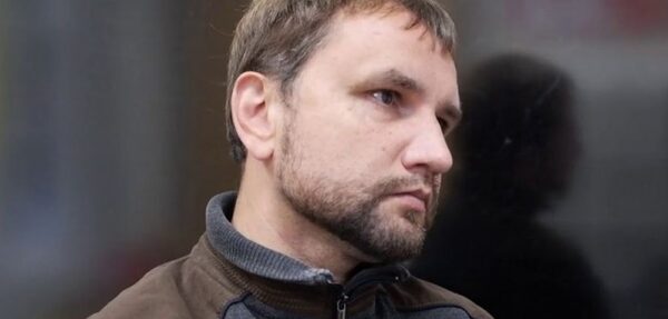 Вятрович заявил о 15 актах вандализма на украинских местах памяти в Польше
