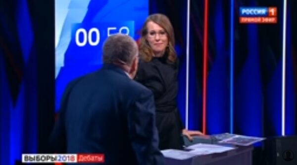 Жириновский обматерил Собчак: Ксения облила оппонента водой во время дебатов