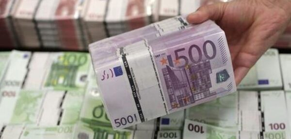 Еврокомиссия готова дать Украине миллиард евро