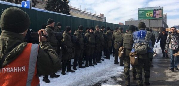 Нацкорпус: Нас блокируют из-за позиции по Савченко