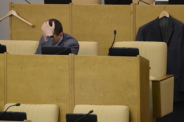 Очередная экс-журналистка обвинила депутатов Госдумы в домогательствах