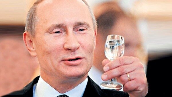 Путин поздравил забайкальцев с 10-летием региона