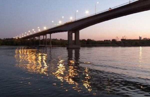 Ростовские экстремалы опубликовали видео прыжков с Ворошиловского моста