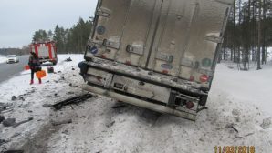 Смертельная авария BMW Х5 и фуры произошла в Олонецком районе