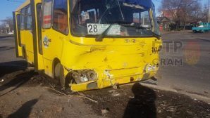 Трое пострадали в жестком ДТП с автобусом в Благовещенске