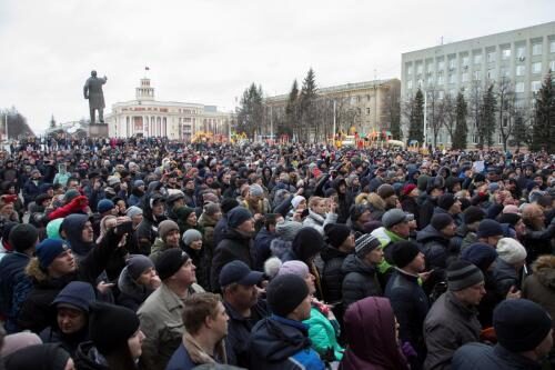 Тулеев: Определённые силы пытаются «стравить» людей после трагедии в Кемерово