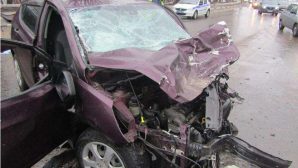 В Белгороде автоледи устроила тройное ДТП: трое пострадали